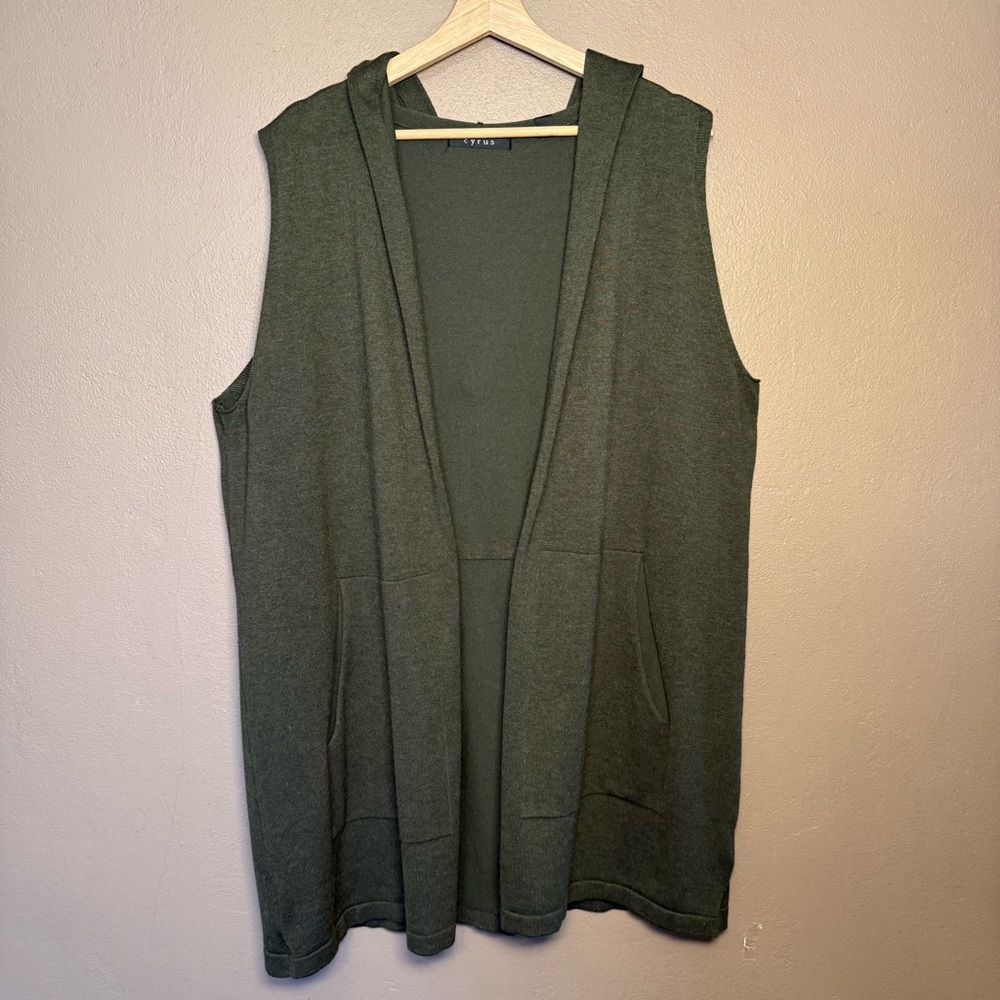Cyrus Women's Olive Green Long Hooded Duster Knit Sweater Vest/Cardigan Size 1X